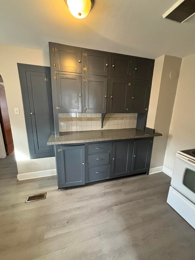 Building Photo - 1845 S Ida St