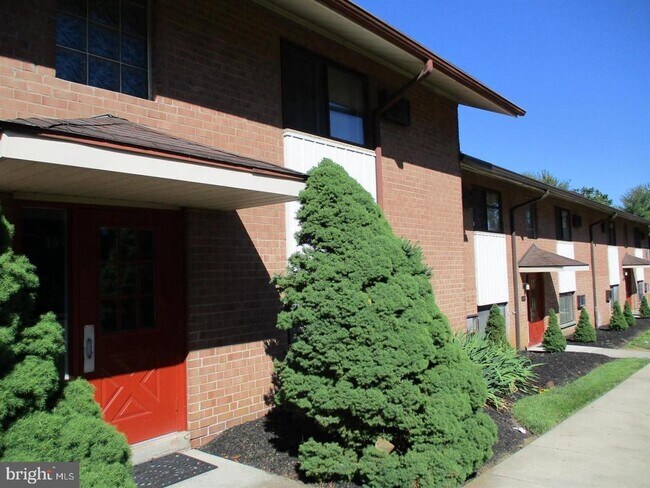 Building Photo - 1016 W Baltimore Pike