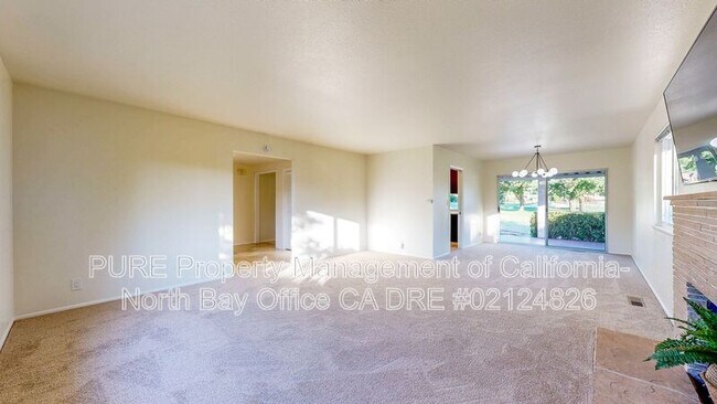 Building Photo - 351 Belhaven Cir