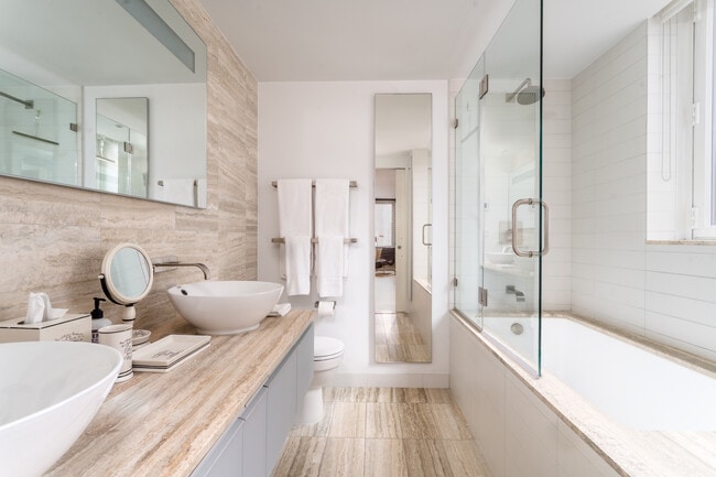 Building Photo - 322 W 57th St