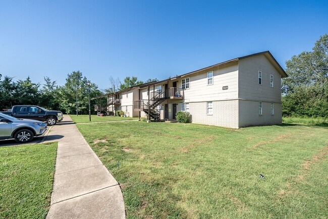 Building Photo - 3 Bedroom, 1.5 Bath Apartment for Rent – Waldron, AR