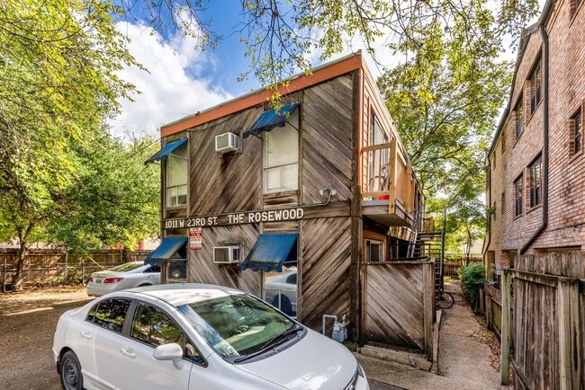 Building Photo - West Campus condos in small complex! W/D i...