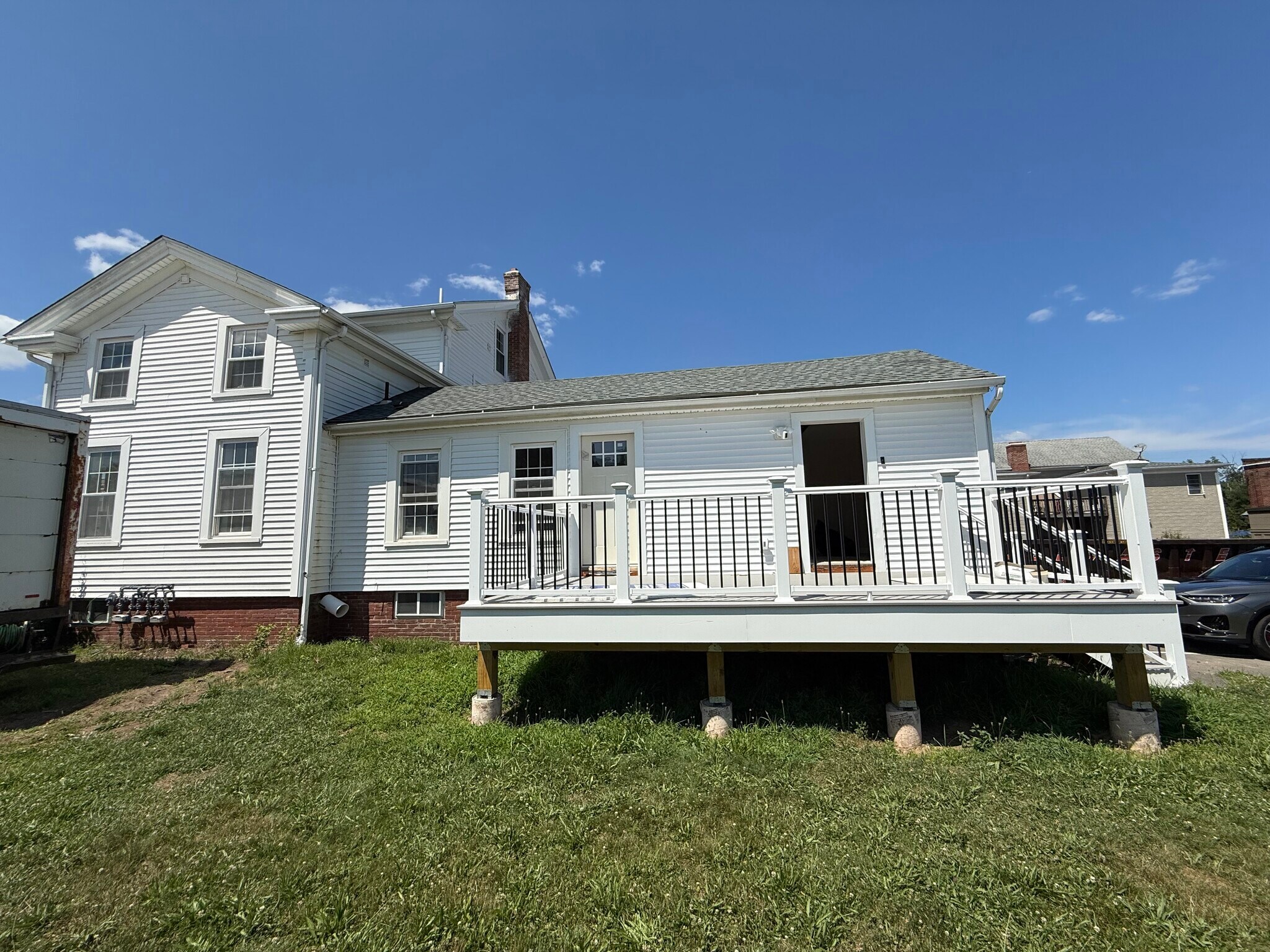 Building Photo - 159 Broad St