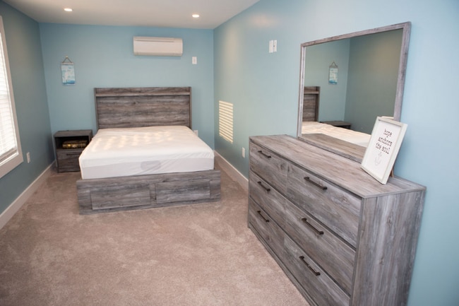 Building Photo - 201 Ashworth Ave