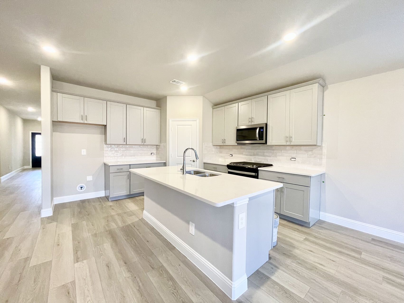 Building Photo - 1203 Mahogany Dr