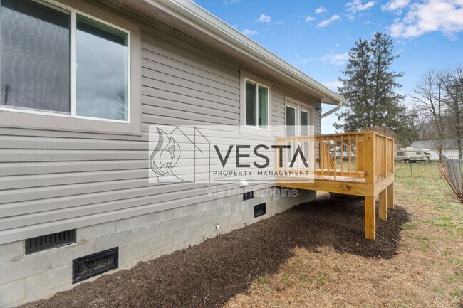 Building Photo - 59 Scates St