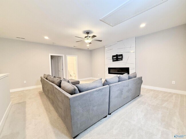 Building Photo - 190 Kearny St