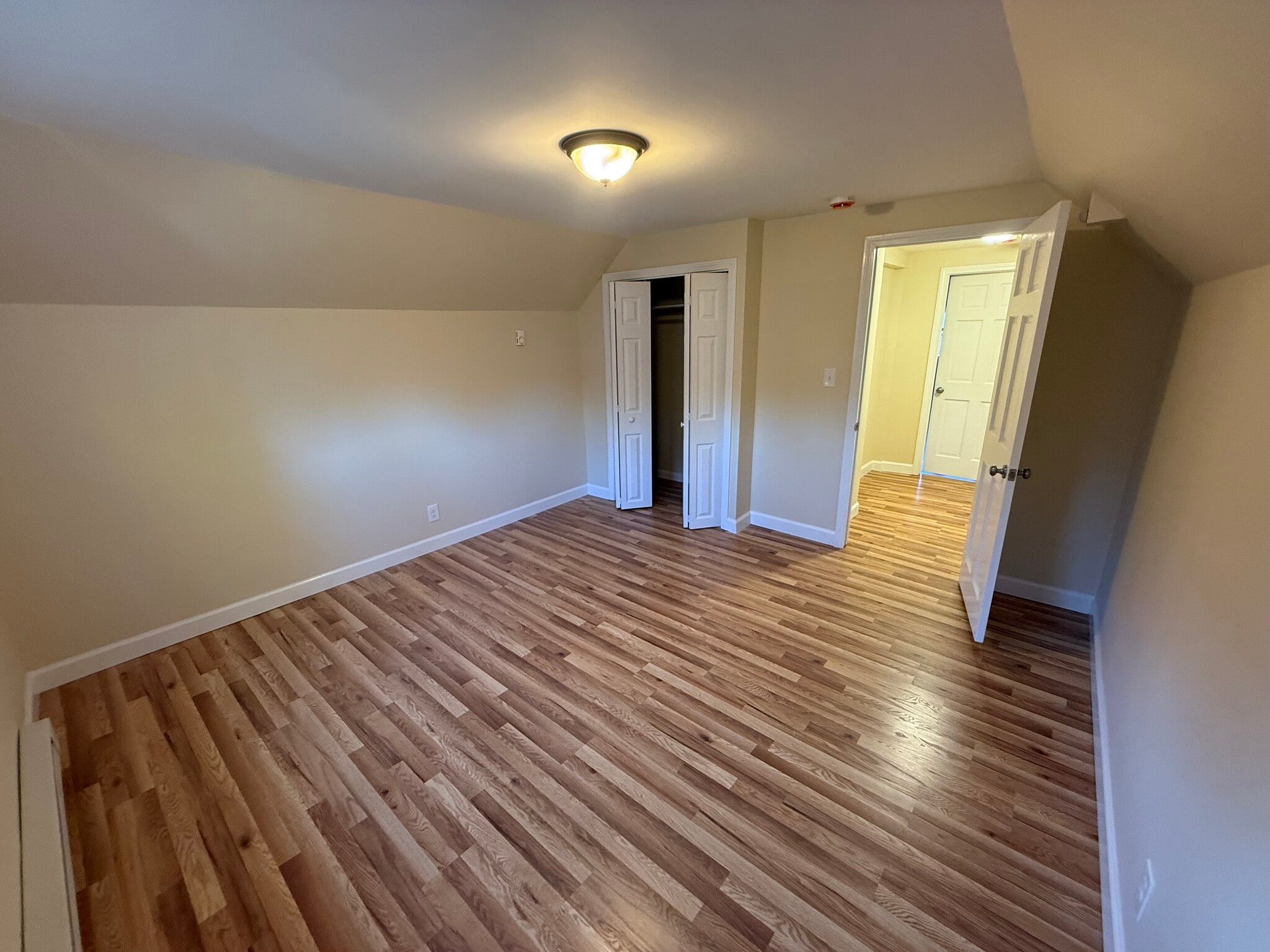 Bedroom 3 - 33 S Elm St