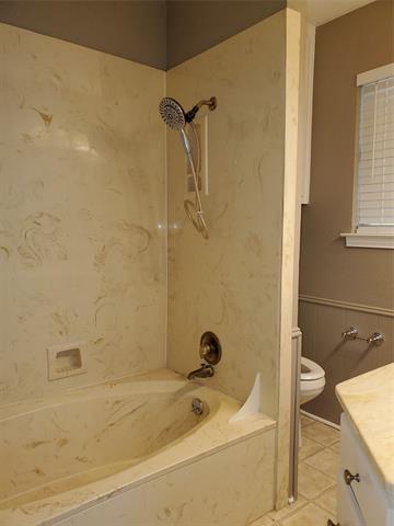 Building Photo - 408 N Anna Dr