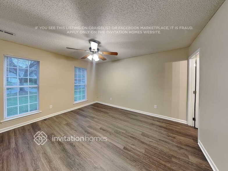 Building Photo - 1707 Oakdale Green Dr