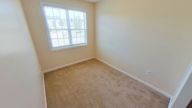 Building Photo - 71 Abigail Way