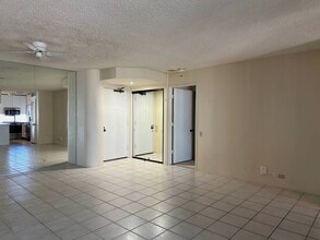 Building Photo - Honolulu Park Place 2BR/2BA/2PK - Ocean & City Views