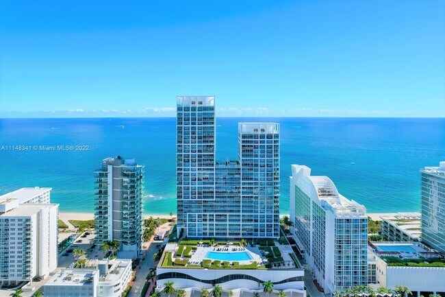 Building Photo - 6899 Collins Ave