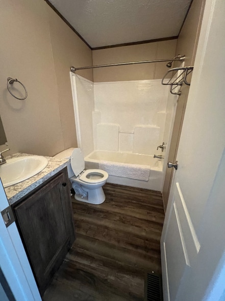 Building Photo - 4971 Old Boonesboro Rd