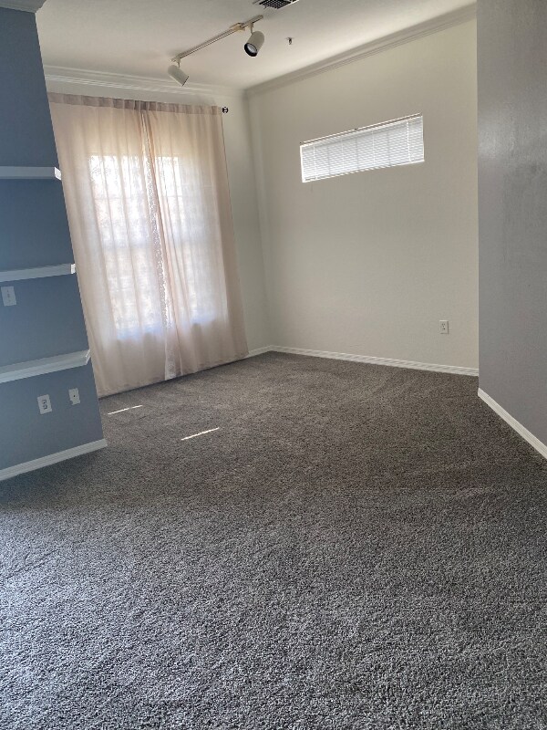 Building Photo - 8397-8338 38th St Cir E