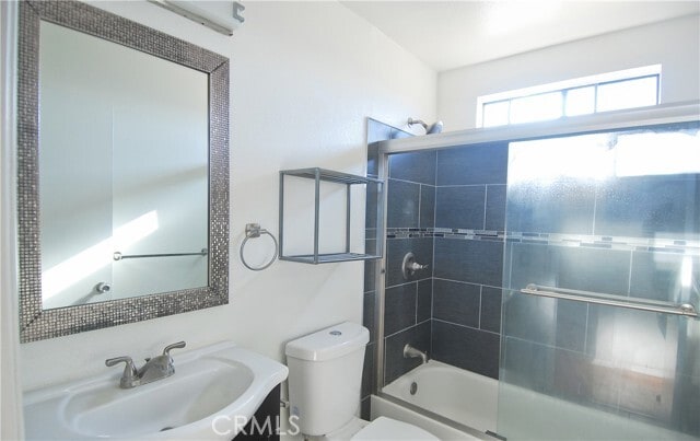 Building Photo - 1444 W 227th St