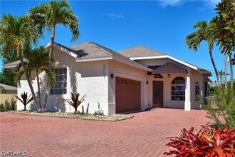 Building Photo - 801 99th Ave N