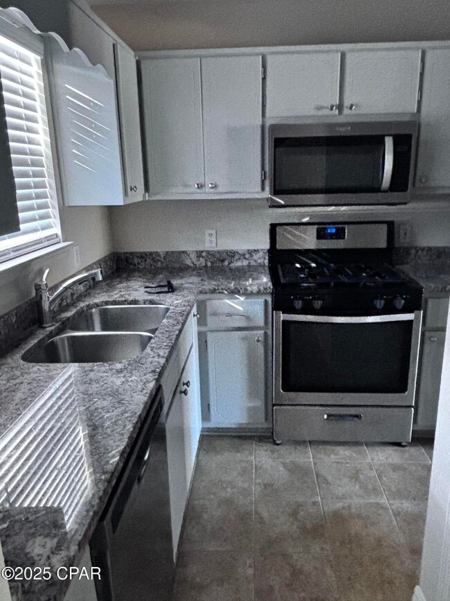 Building Photo - 6588 Harbour Blvd