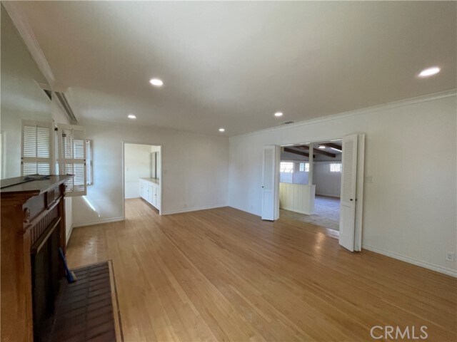 Building Photo - 1631 E Bixby Rd