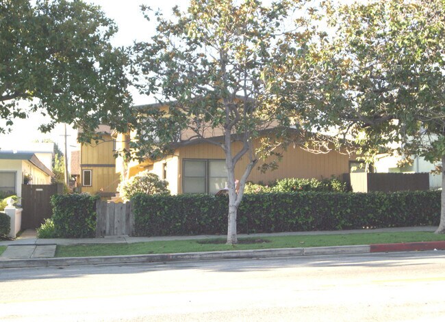 Primary Photo - 1615 Centinela Ave