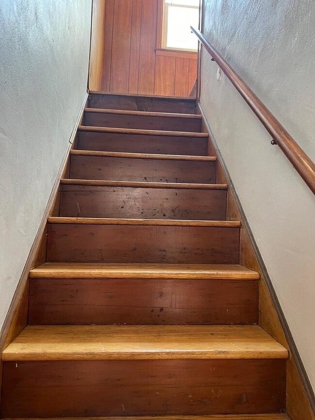 Building Photo - 438-155 155th St