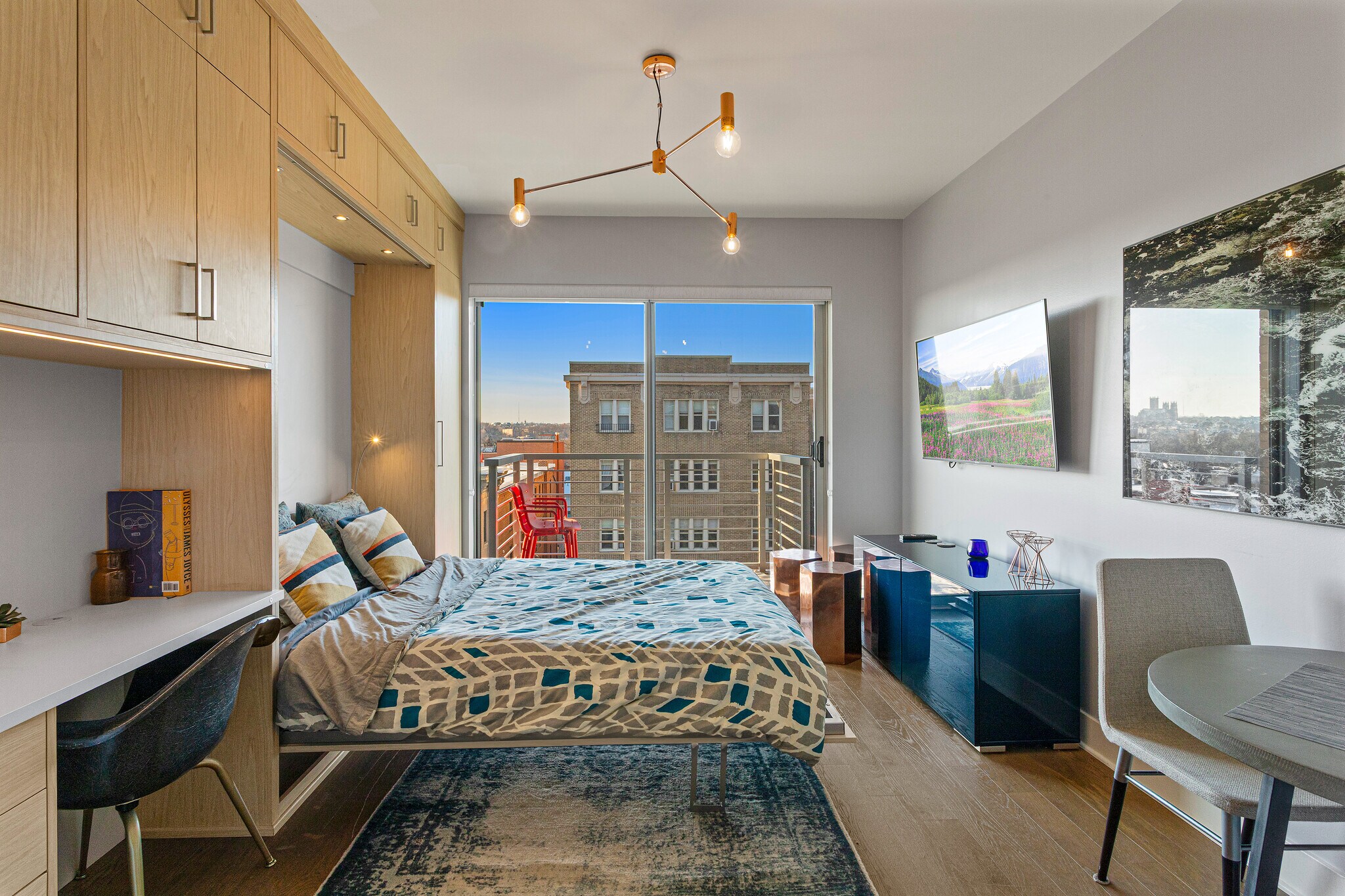 Building Photo - 2550 17th St NW