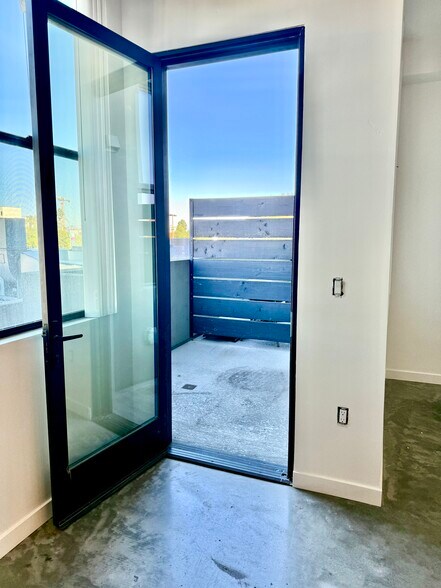 Building Photo - The Jackson North Park