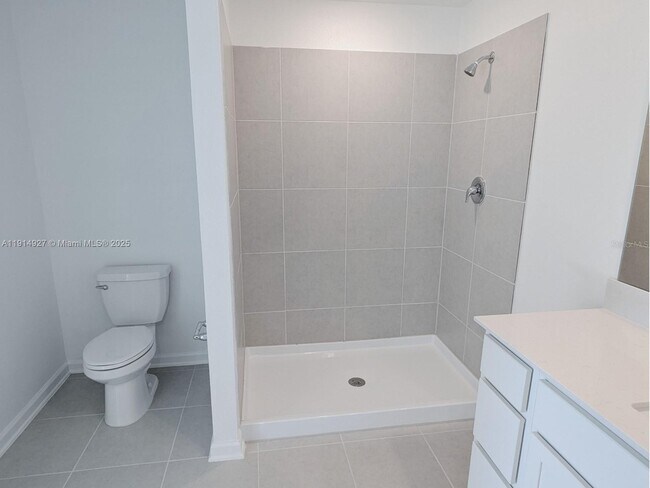 Building Photo - 2175 Chris Dr