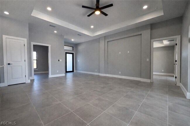 Building Photo - 224 SE 13th Terrace