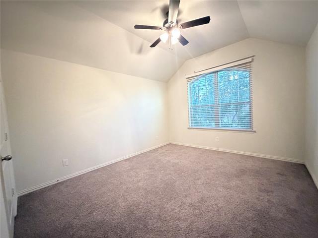 Building Photo - 907 Bainbridge Ln