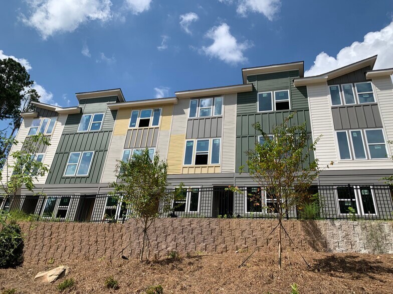 Primary Photo - 1505 Layton Ln NW