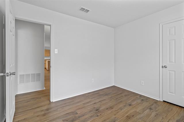 Building Photo - 2205 Lookout Ln