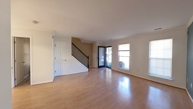 Building Photo - 12576 Mirkwood Ln