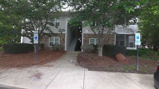 Building Photo - Resort Living. Fort Bragg Close. This is the One.