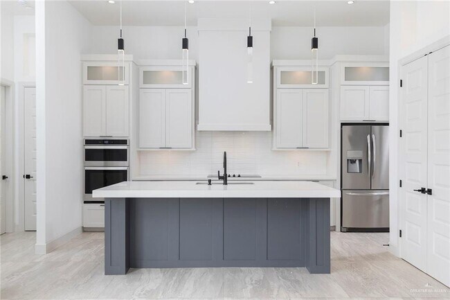 Building Photo - 36 N 24th St