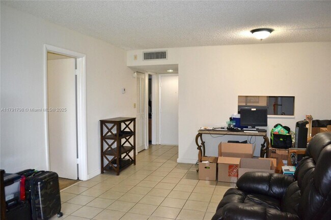 Building Photo - 8005 SW 107th Ave
