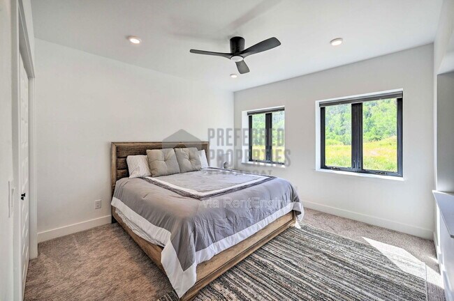 Building Photo - 30610 Boot Ct