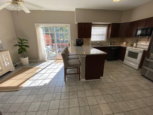 Building Photo - 43 Goucher Woods Ct