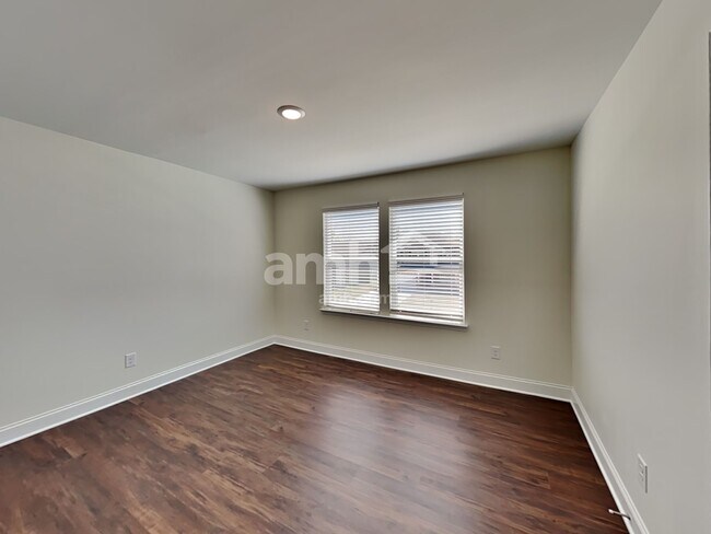 Building Photo - 5222 Blue Mountain Dr