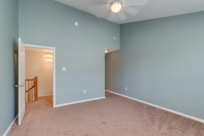 Building Photo - 5806 Riverfront Dr