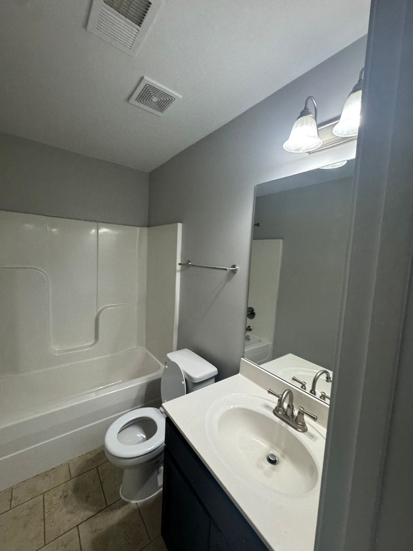 Building Photo - 4276 Blake Cir