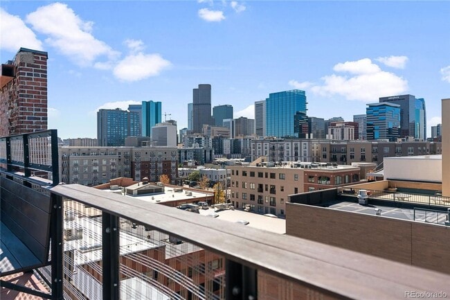 Building Photo - 1 BED 1 BATH 2 PARKING SPOTS ACROSS FROM ROCKIE'S STADIUM!