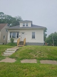 Building Photo - There is a $25 fee per application and eve...