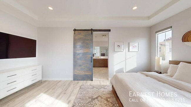 Building Photo - 20607 W Chestnut Cir