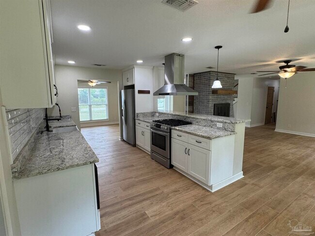 Building Photo - 7866 Apollo Dr