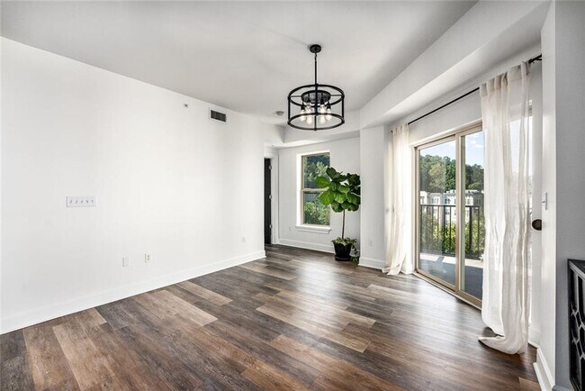 Building Photo - 200 River Vista Drive