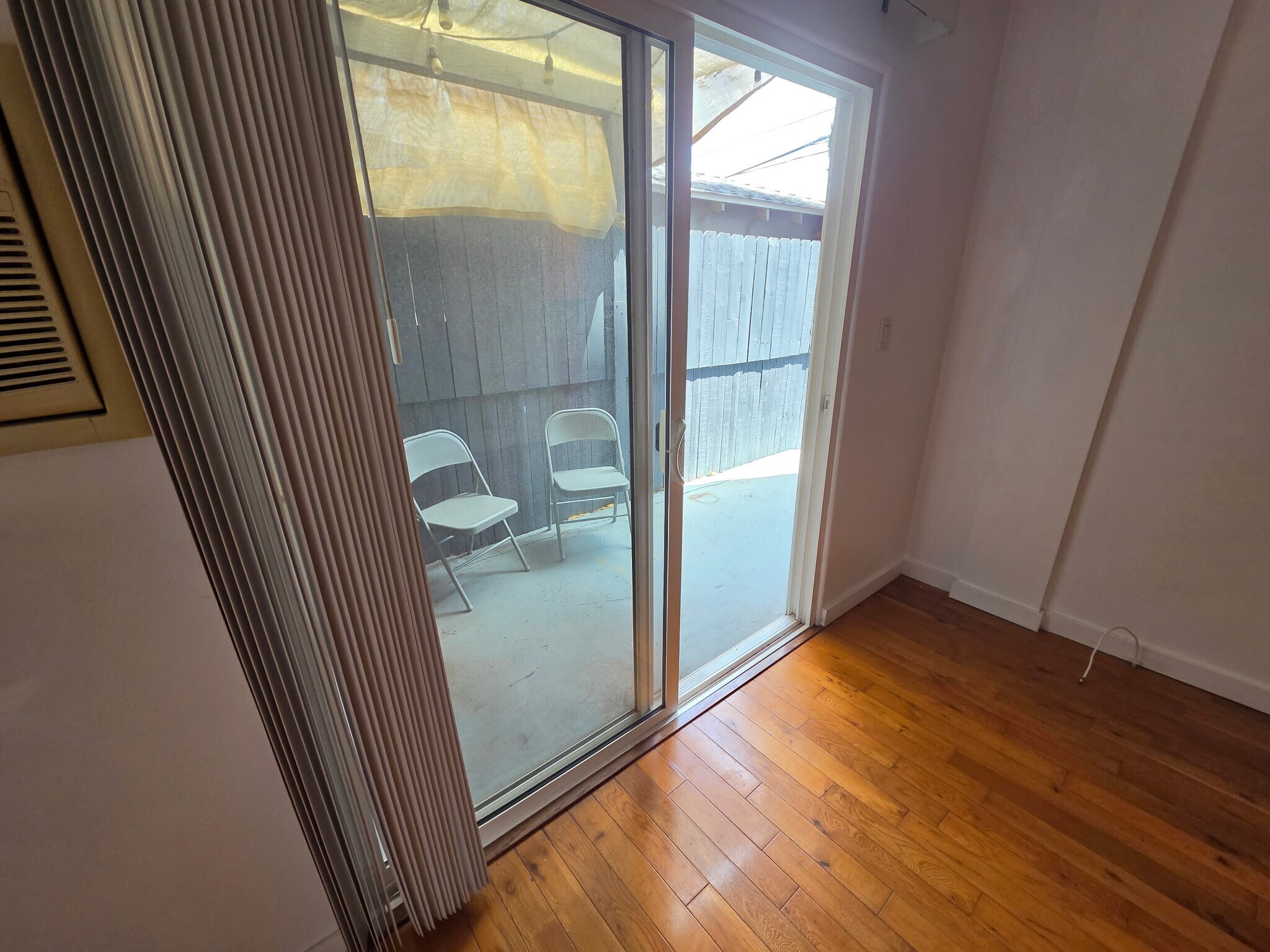 Building Photo - 4431 S Centinela Ave