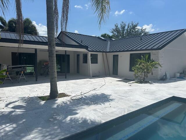 Building Photo - 860 Brightwood Way