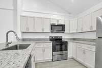 Building Photo - 13729 Yarmouth Dr