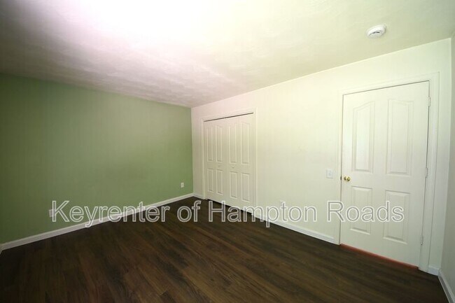 Building Photo - 1109 Lady Ashley Dr